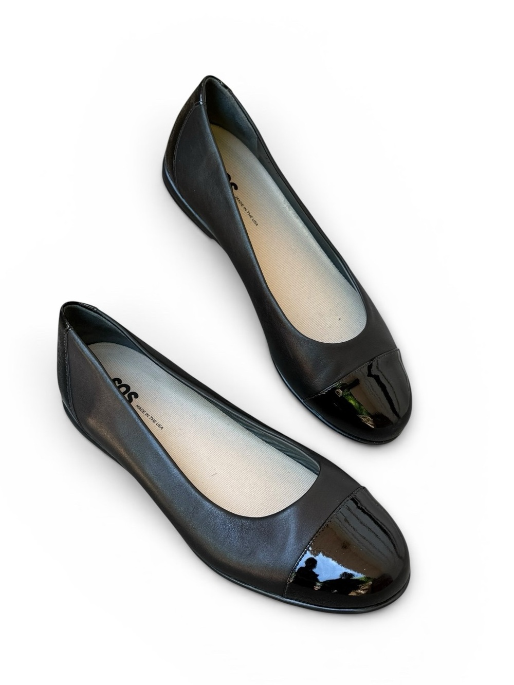 SAS Women's Scenic Black Leather Cap Toe Black Ballet Flats Slip on Shoes size 1
